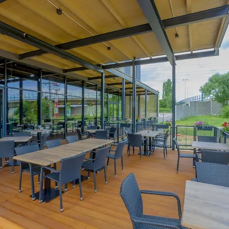 & Restaurant Barca 3* Košice