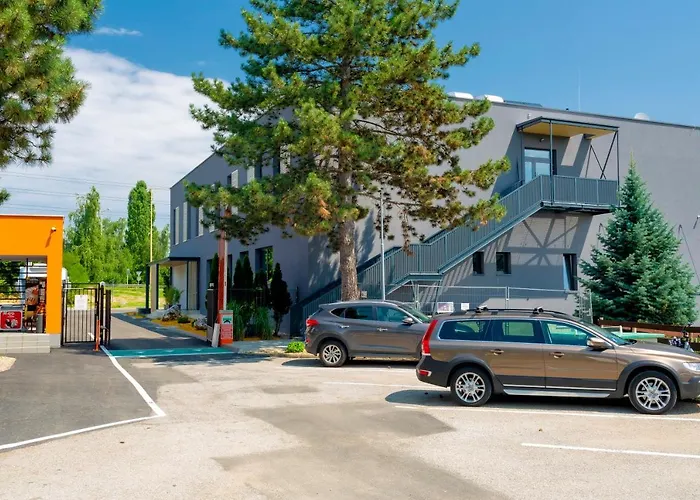 & Restaurant Barca Hotel