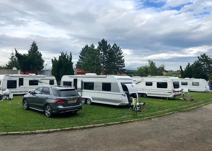 & Restaurant Barca 3*